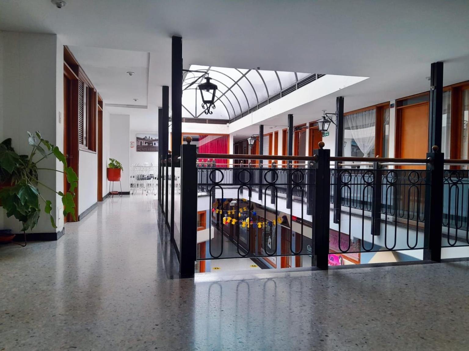 Hotel El Cid Plaza Premium 3*